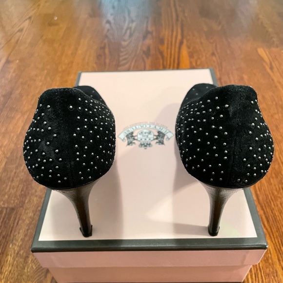 Classic Juicy Couture stiletto heels. Size 8M - Picture 3 of 4